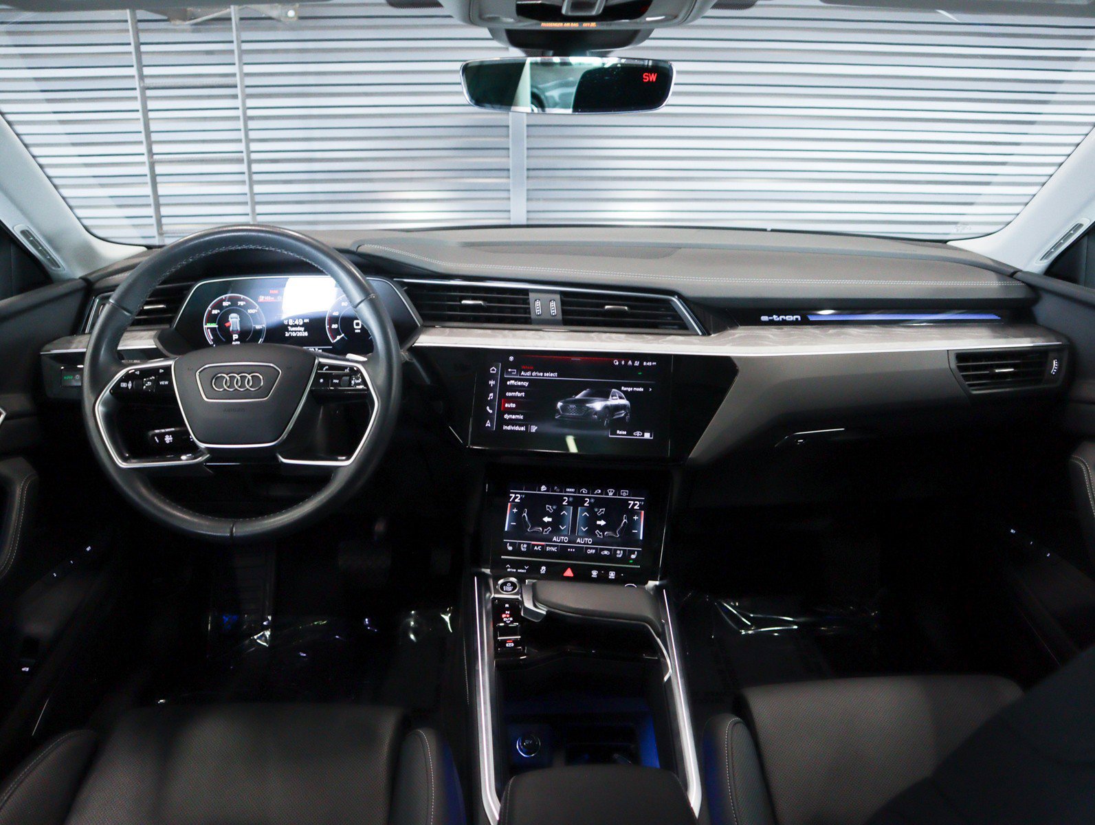 Used 2024 Audi Q8 e-tron Prestige image 10