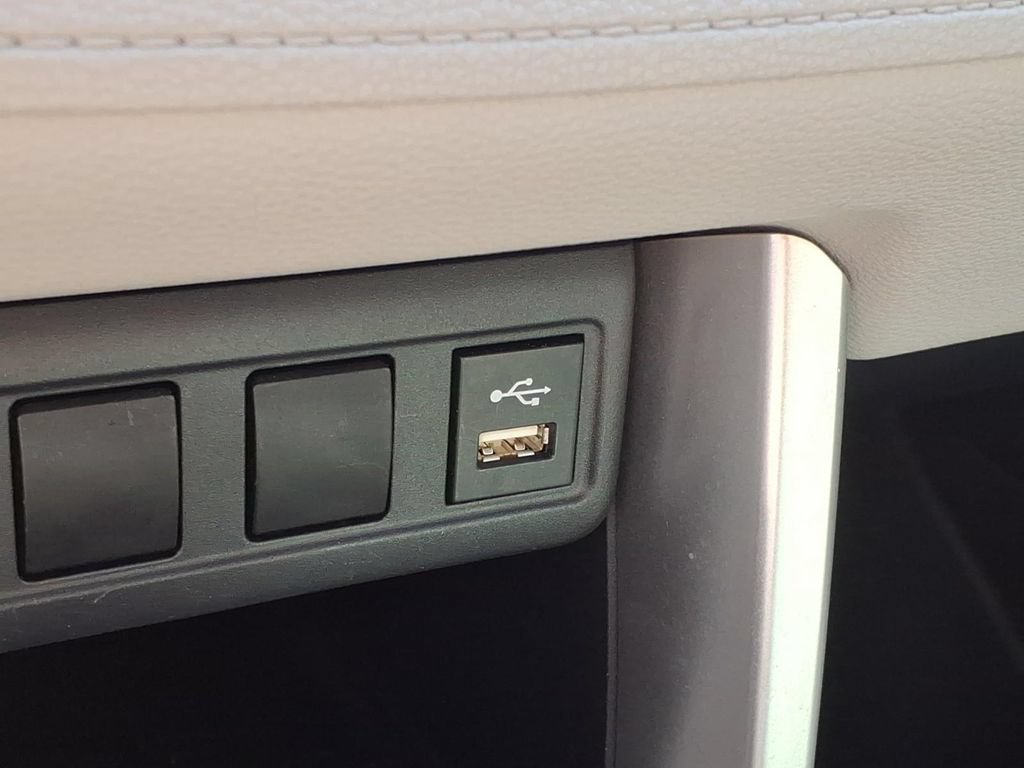 Used 2022 Toyota Corolla Cross L FWD image 20