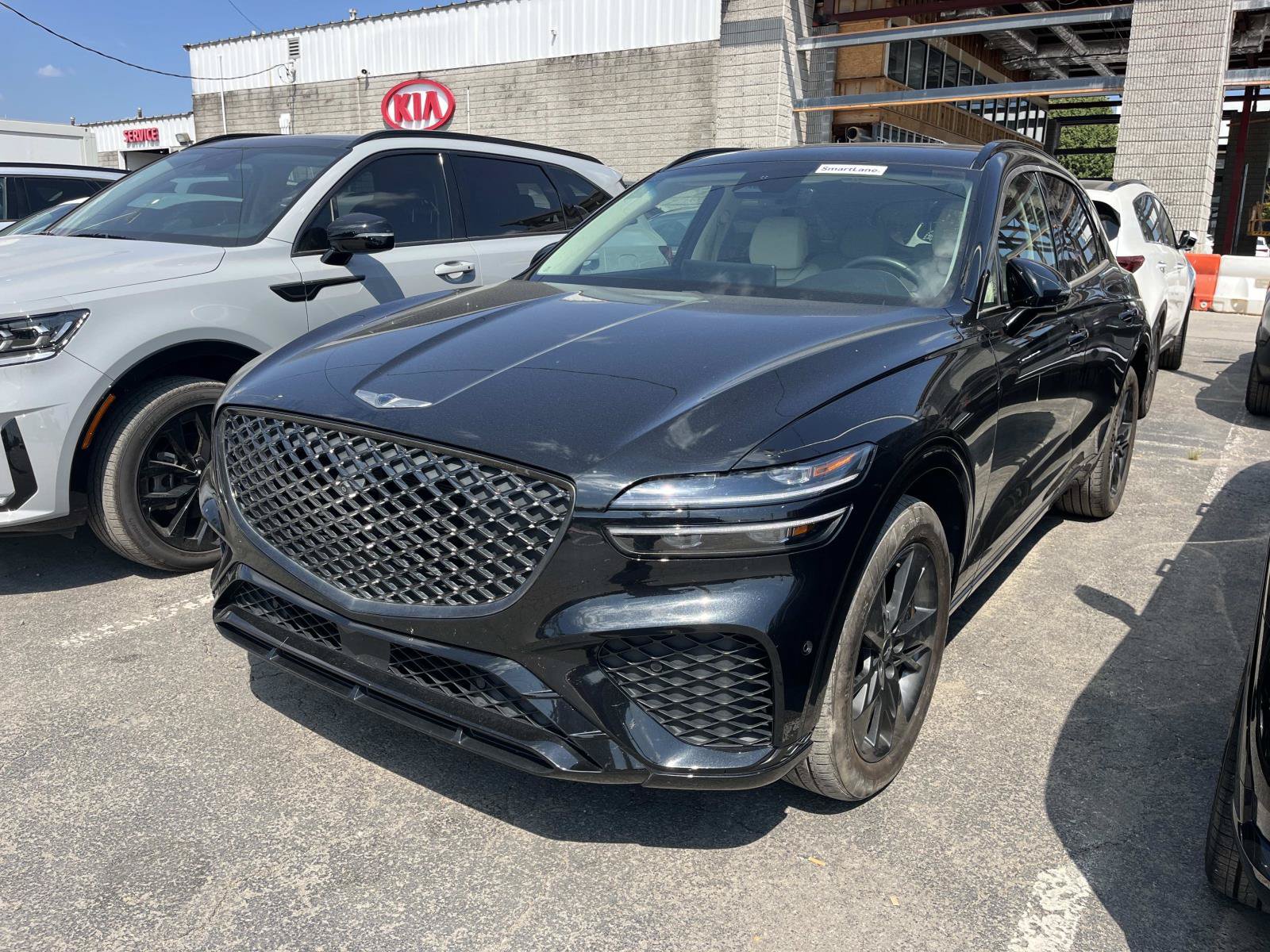 Used 2022 Genesis GV70 3.5T Sport w/ Sport Advanced Package AWD/4WD image 3