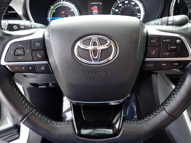 Used 2020 Toyota Highlander LE AWD/4WD image 18