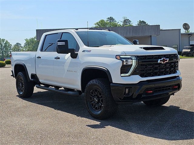 New 2025 Chevrolet Silverado 2500 ZR2 w/ Technology Package image 4