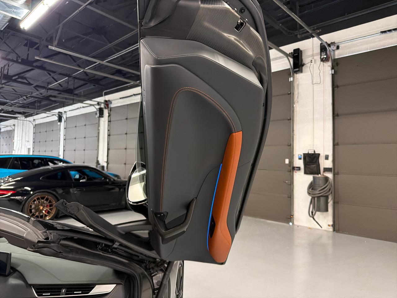 Used 2019 BMW i8 Roadster AWD/4WD image 30