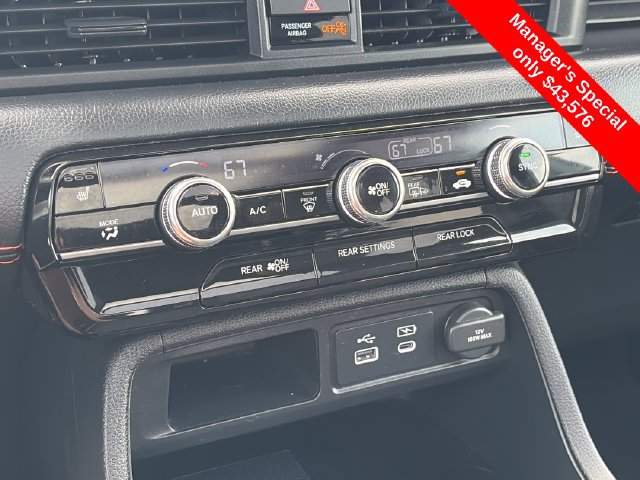 Used 2025 Honda Pilot TrailSport image 24