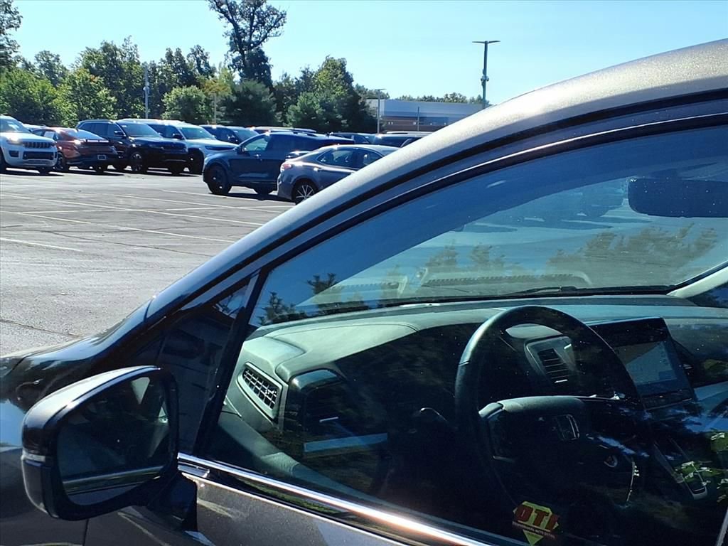 Used 2018 Honda Odyssey Elite image 25