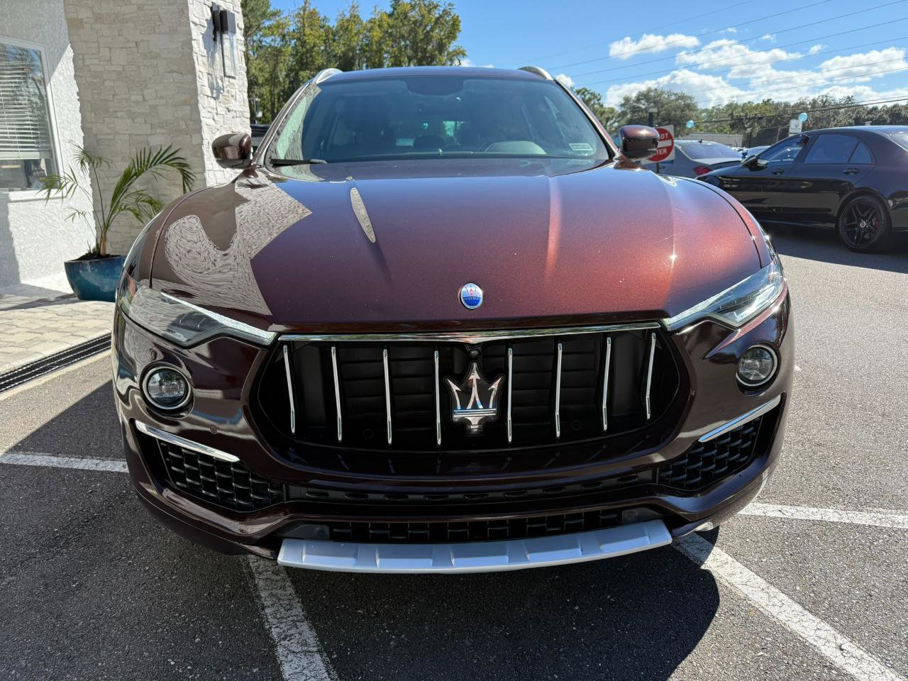 Used 2019 Maserati Levante GranLusso AWD/4WD image 11
