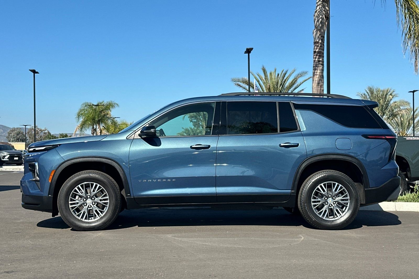 Certified 2025 Chevrolet Traverse LT w/ LPO, Floor Liner Package image 7