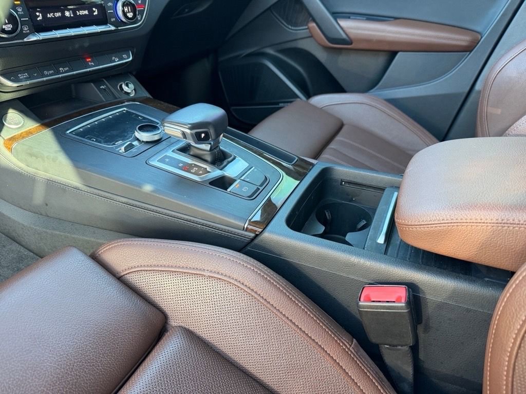 Used 2019 Audi Q5 2.0T Premium Plus w/ Premium Plus Package image 12