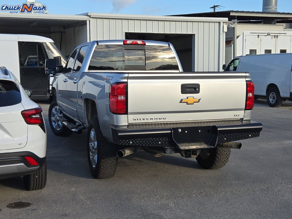 Used 2018 Chevrolet Silverado 2500 LTZ w/ LTZ Plus Package AWD/4WD image 6