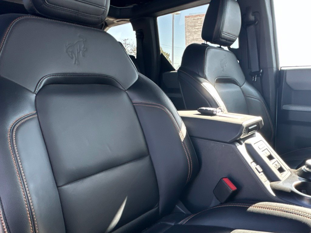 Certified 2023 Ford Bronco Badlands w/ Sasquatch Package AWD/4WD image 37