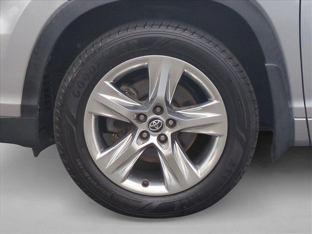 Used 2016 Toyota Highlander Limited AWD/4WD image 27