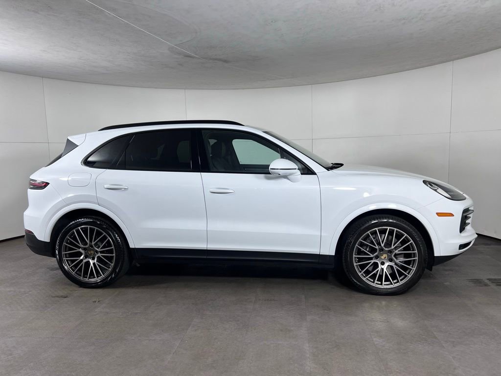 Certified 2023 Porsche Cayenne Platinum Edition AWD/4WD image 8