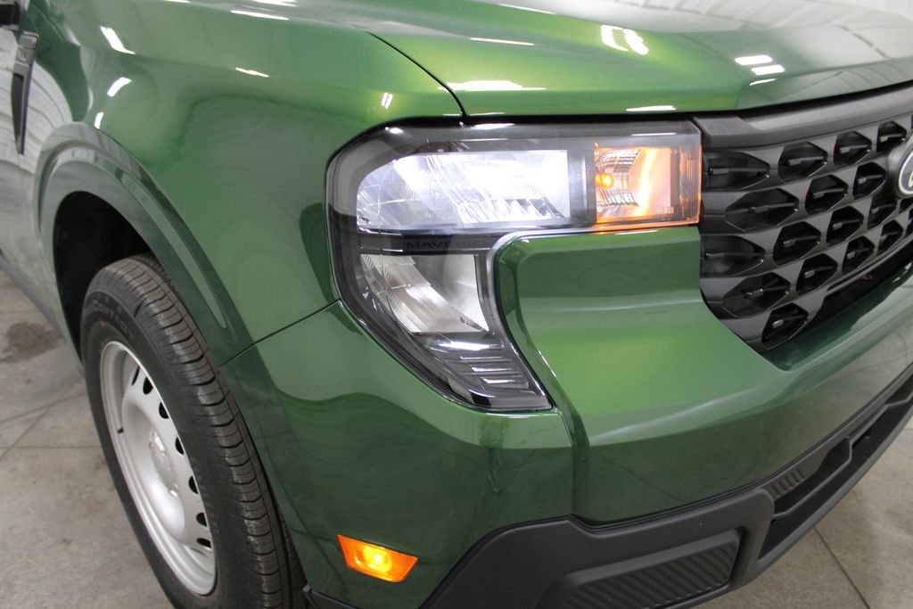 New 2025 Ford Maverick XL image 11