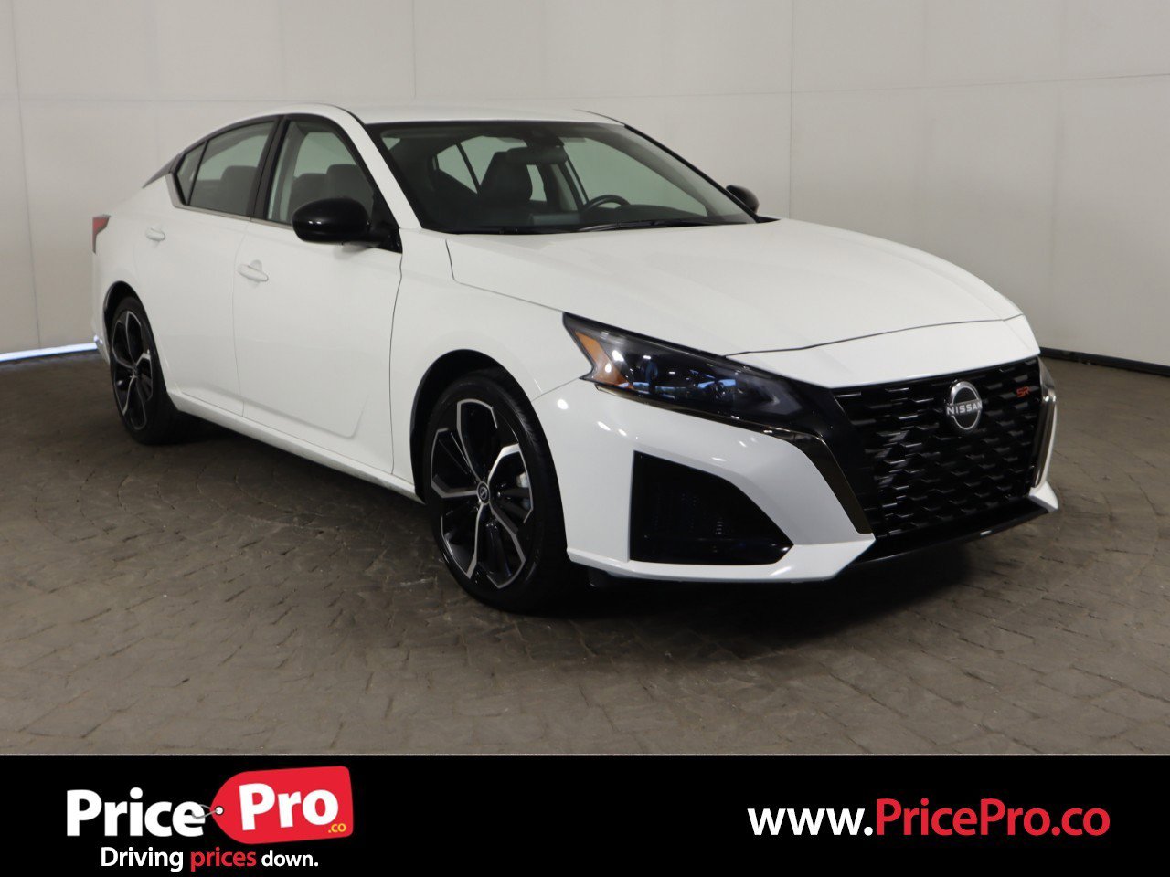 Used 2024 Nissan Altima 2.5 SR