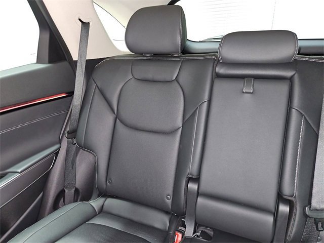 Used 2026 Genesis GV70 2.5T Select image 12