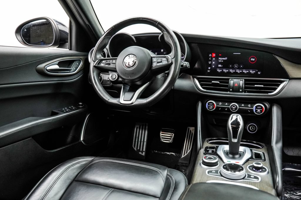 Used 2022 Alfa Romeo Giulia Ti w/ Active Assist Plus Package RWD image 24