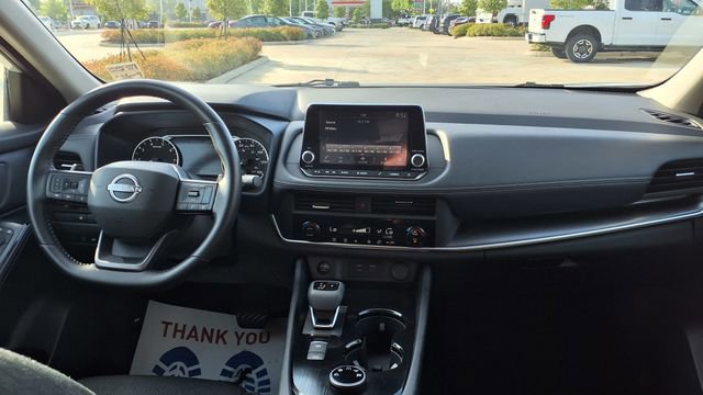 Used 2025 Nissan Rogue SV image 20