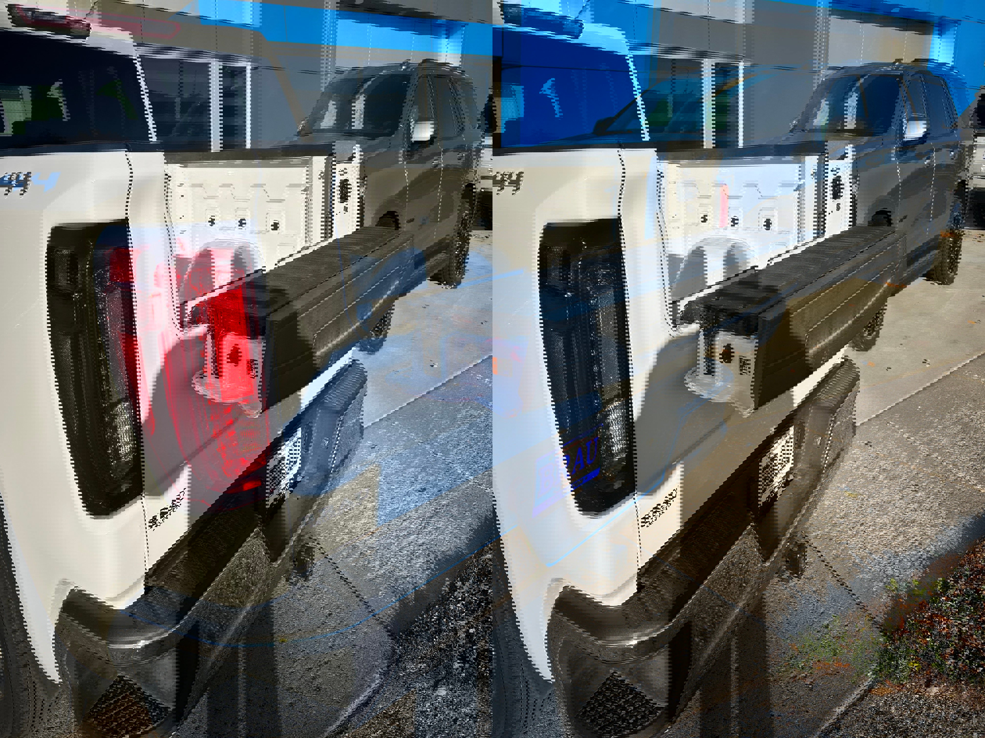 Used 2025 GMC Sierra 1500 SLT image 40