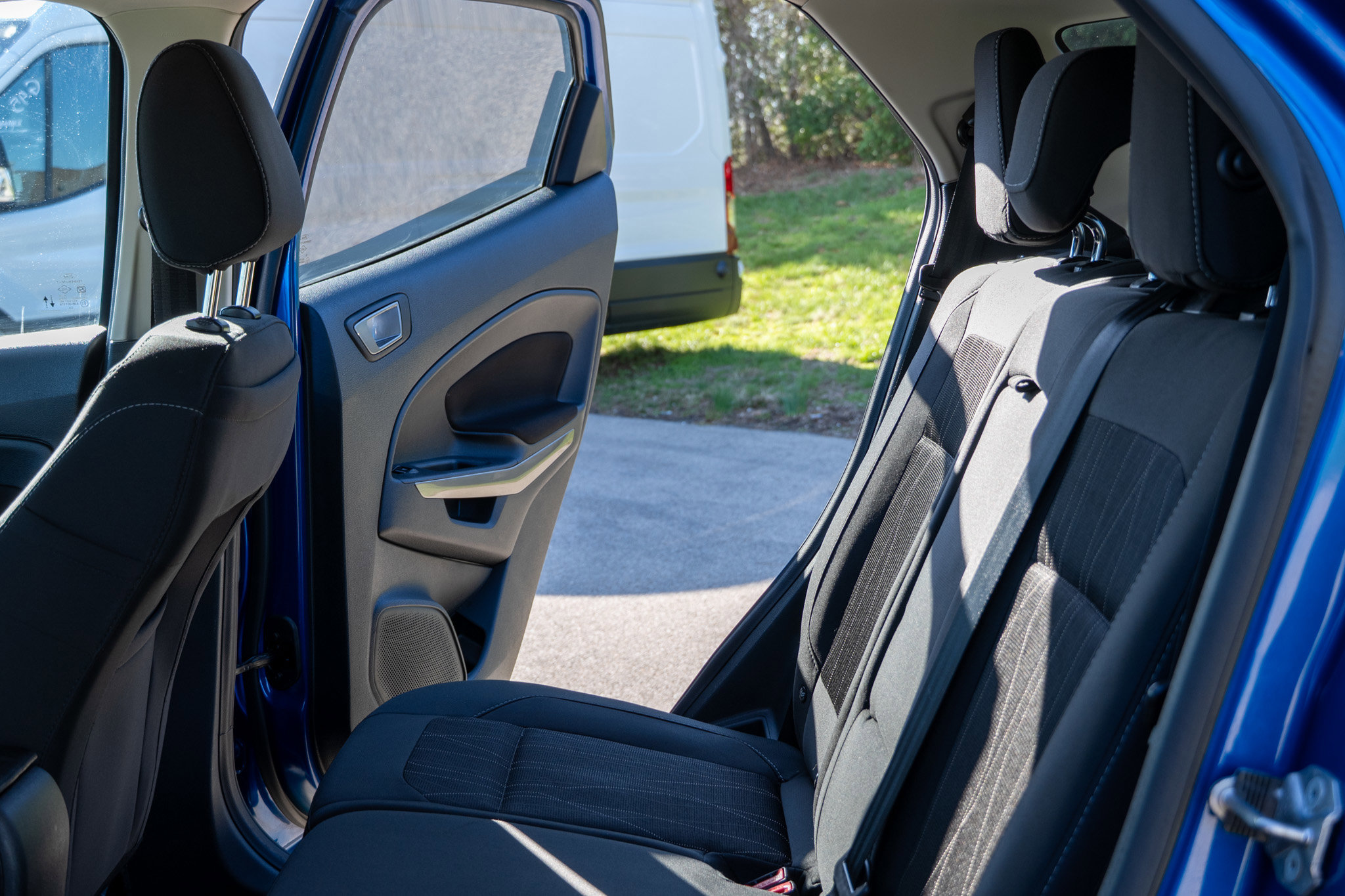 Used 2020 Ford EcoSport SE w/ SE Convenience Package image 27