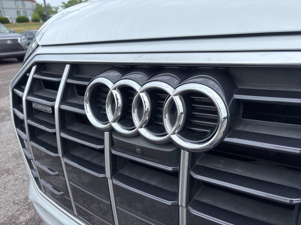 Used 2021 Audi Q5 2.0T Premium Plus w/ Premium Plus Package AWD/4WD image 11