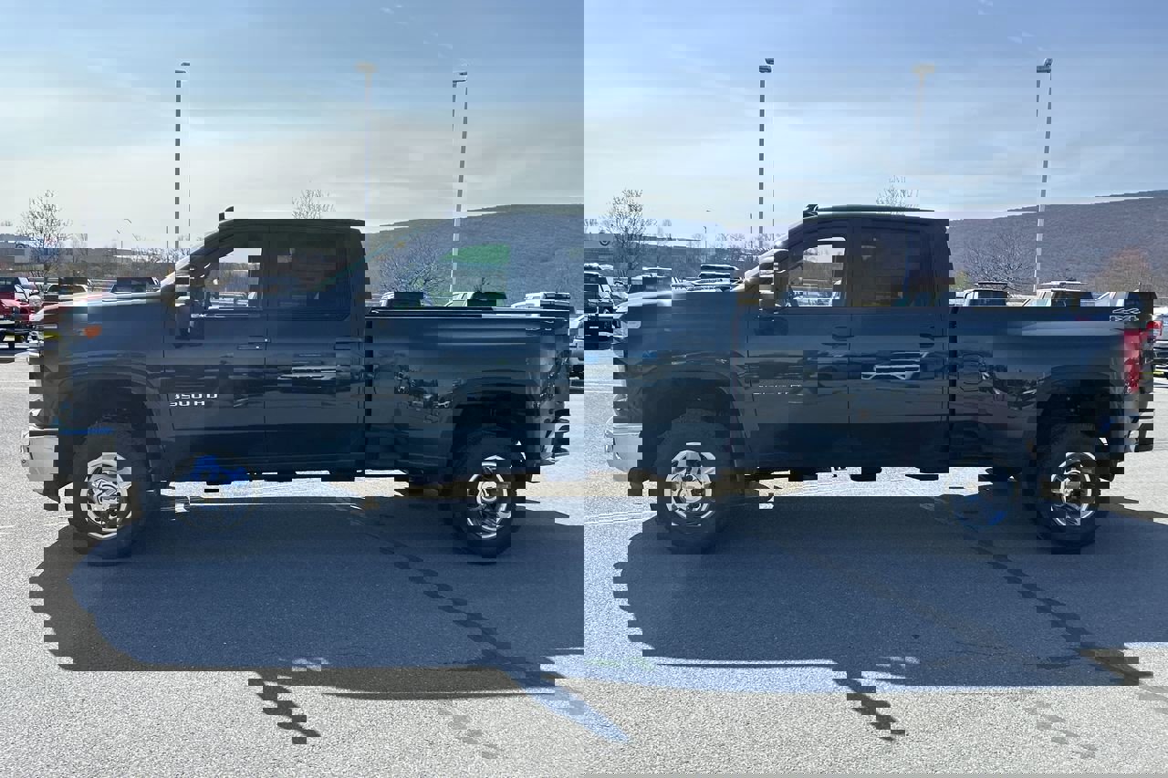 New 2025 Chevrolet Silverado 3500 LT w/ All Star Edition image 4