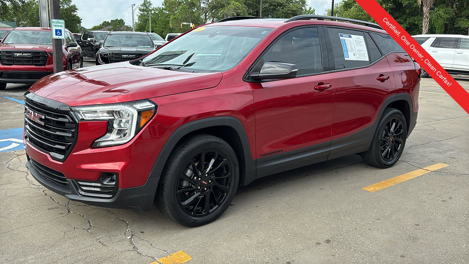 Certified 2024 GMC Terrain SLT w/ Elevation Edition AWD/4WD image 3