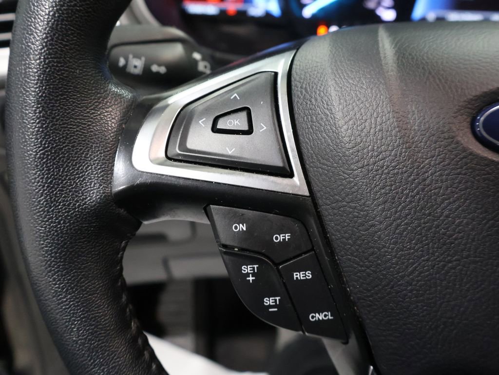 Used 2024 Ford Edge SEL image 34