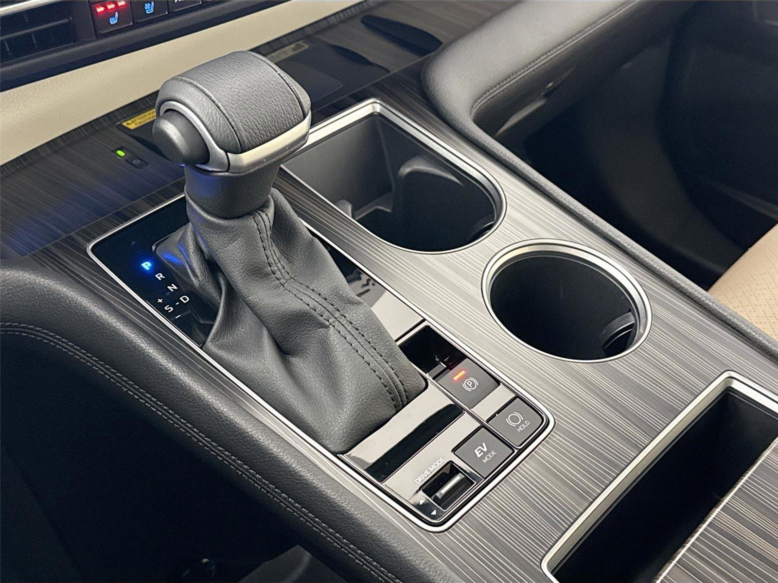 Certified 2023 Toyota Sienna Limited image 27