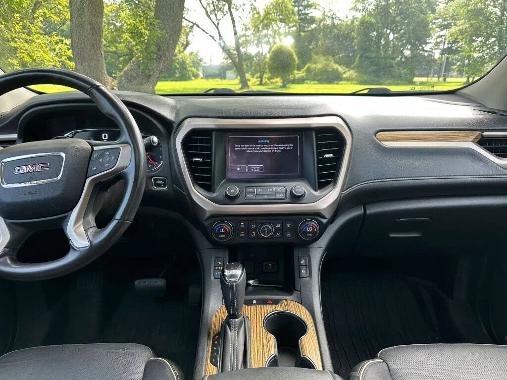 Used 2019 GMC Acadia Denali w/ Technology Package image 12