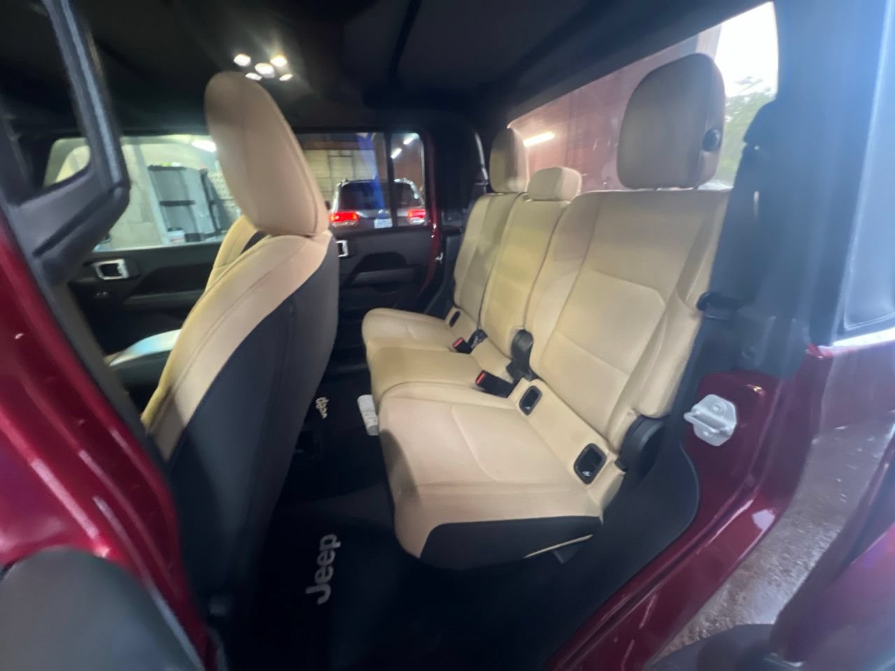 Used 2021 Jeep Gladiator Overland AWD/4WD image 20