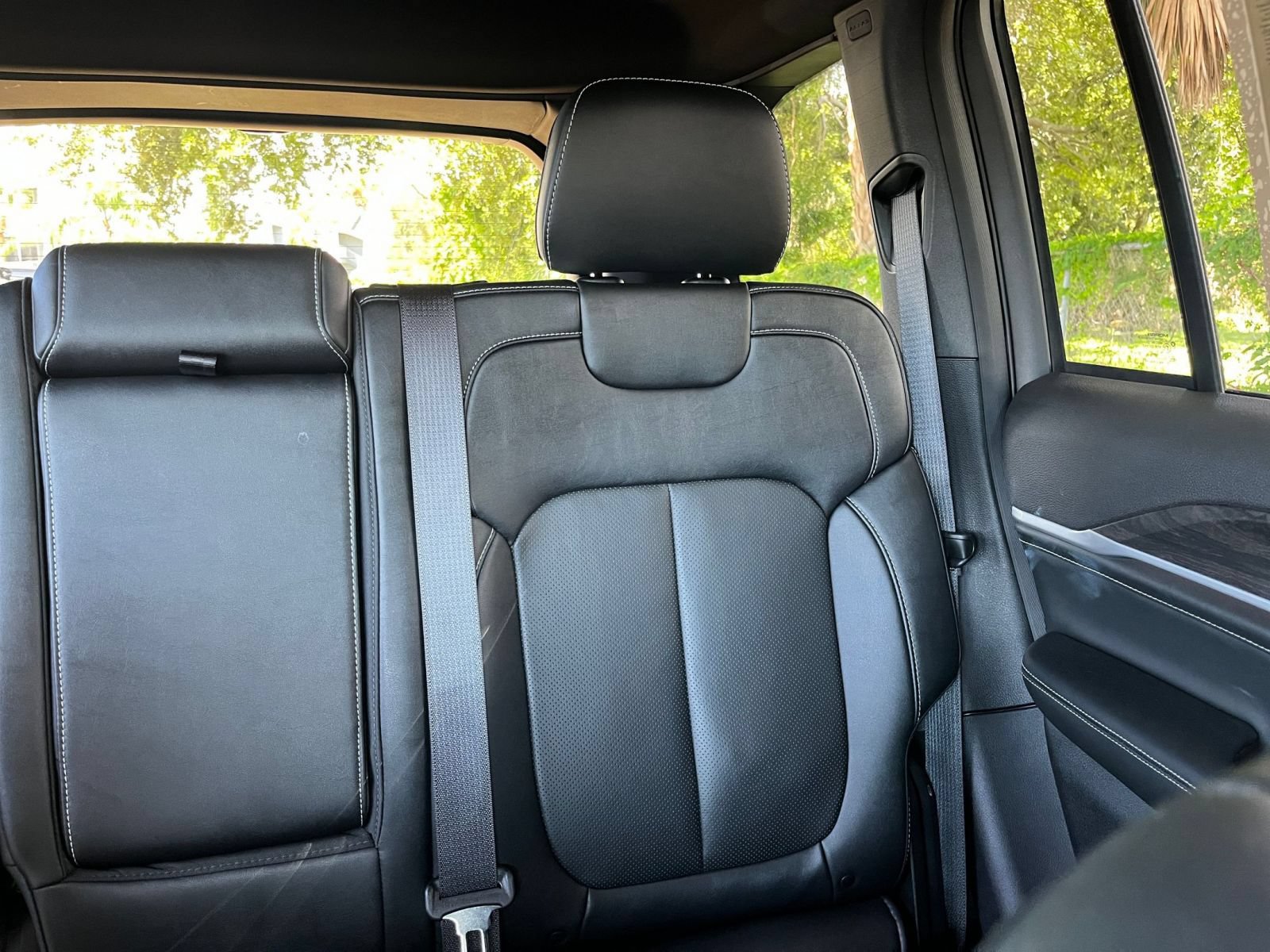 Used 2026 Jeep Grand Cherokee Limited AWD/4WD image 39