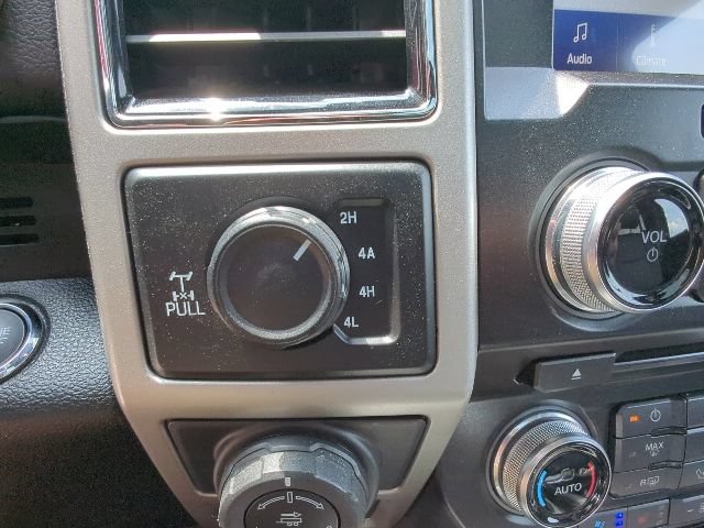 Used 2018 Ford F150 Lariat w/ Equipment Group 502A Luxury AWD/4WD image 22