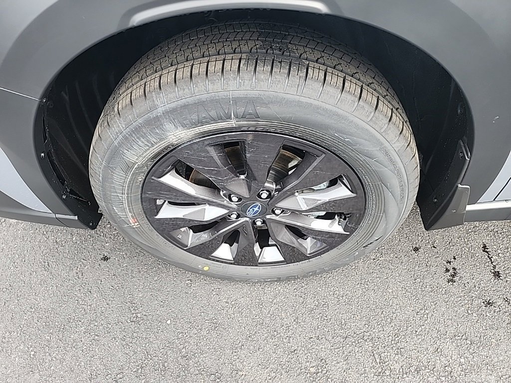 Used 2025 Subaru Outback Onyx Edition image 9