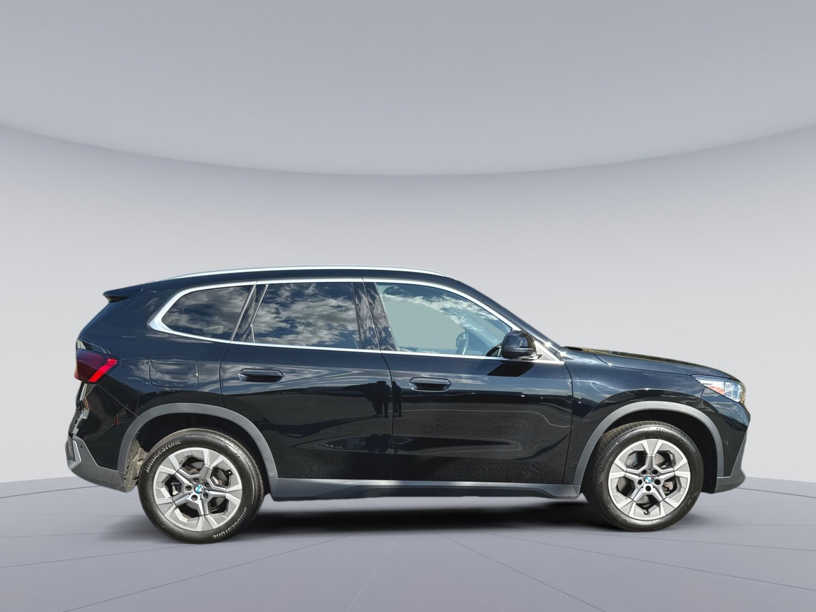 Certified 2023 BMW X1 xDrive28i w/ Convenience Package image 34