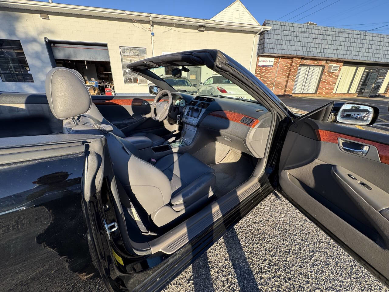 Used 2006 Toyota Solara SLE image 48