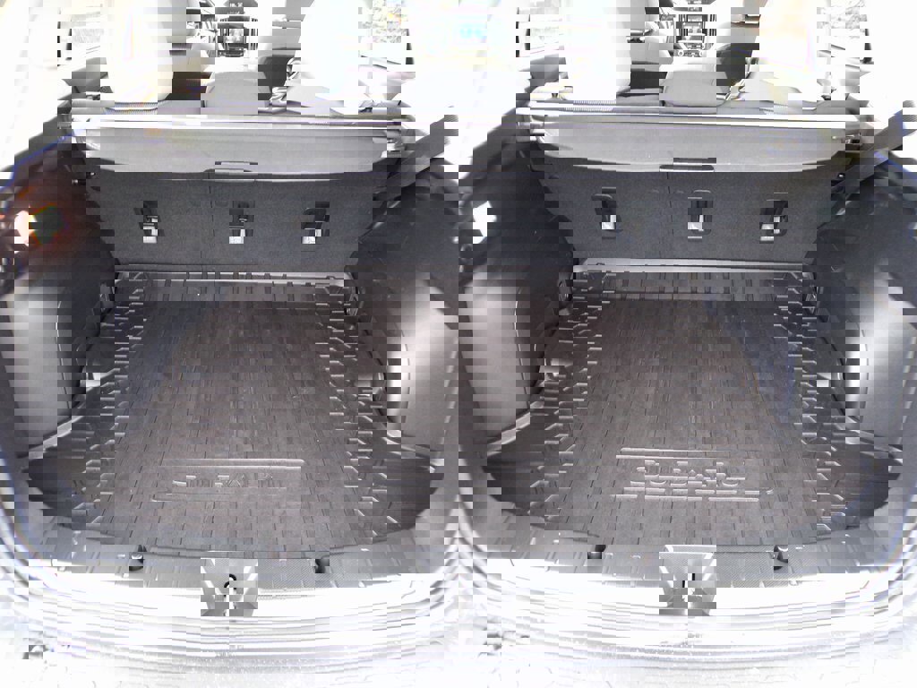 Used 2023 Subaru Crosstrek 2.0i Premium image 12