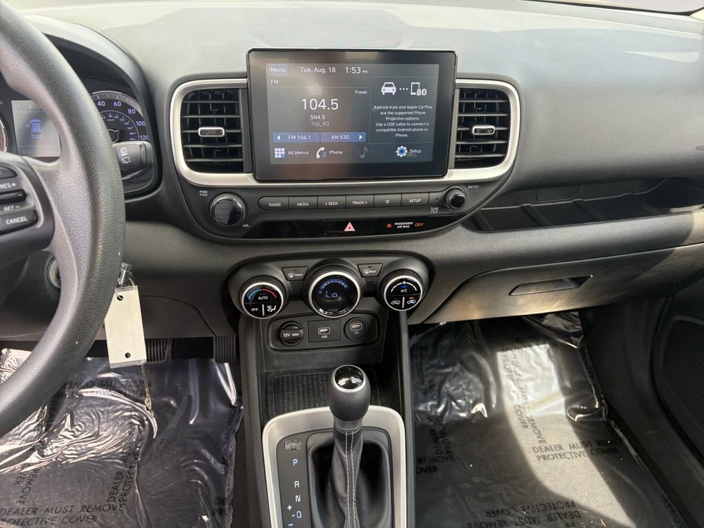 Used 2020 Hyundai Venue SEL FWD image 11