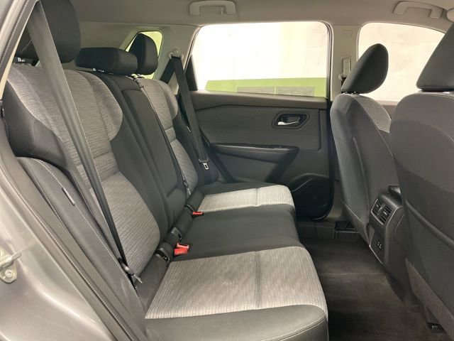 Used 2023 Nissan Rogue SV image 13