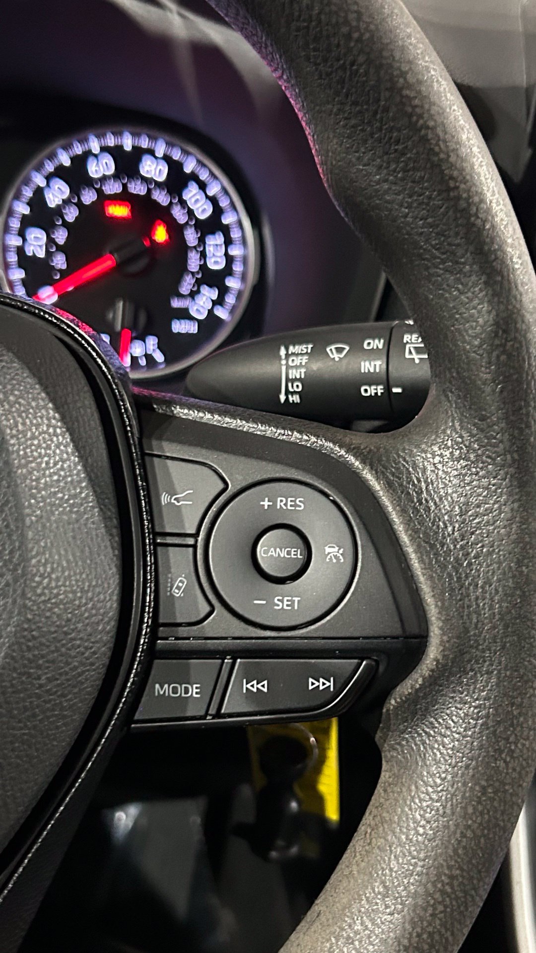 Used 2022 Toyota RAV4 LE AWD/4WD image 62