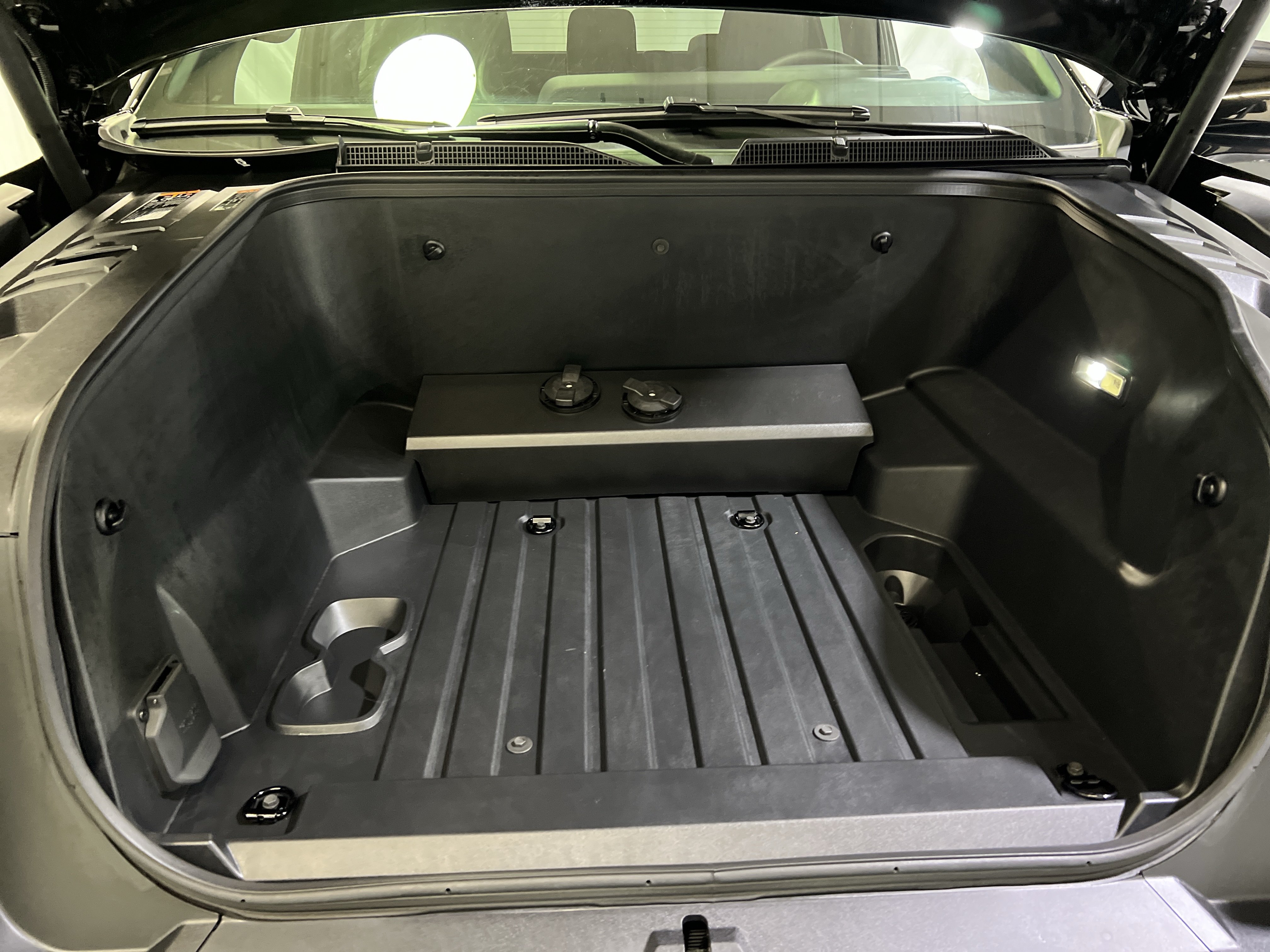 Certified 2025 Chevrolet Silverado EV LT AWD/4WD image 15