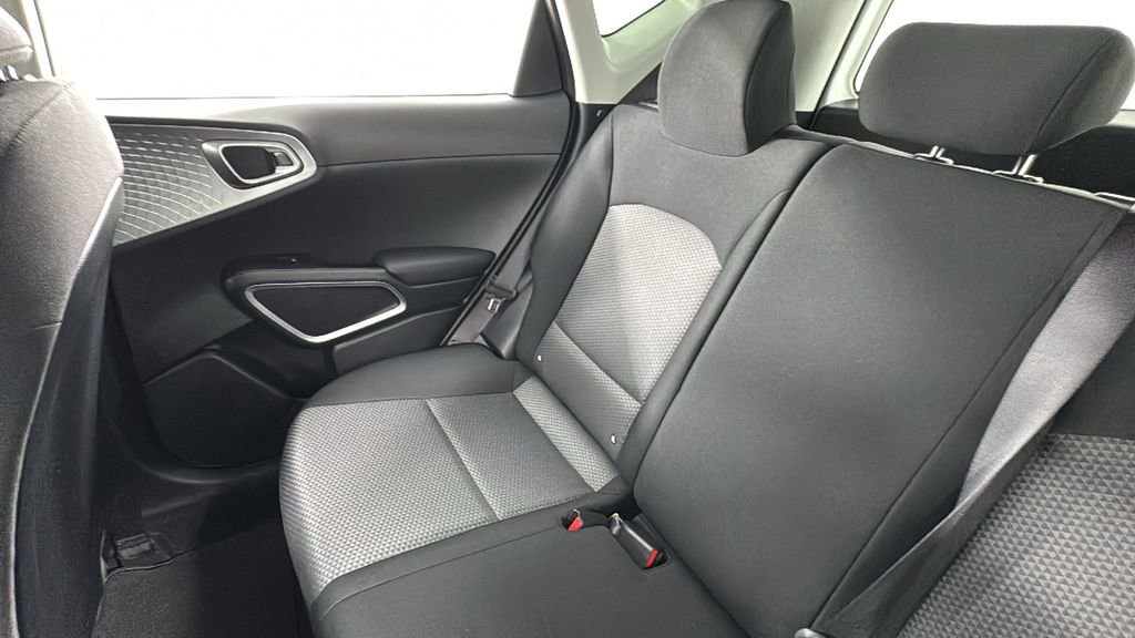 New 2025 Kia Soul LX image 14