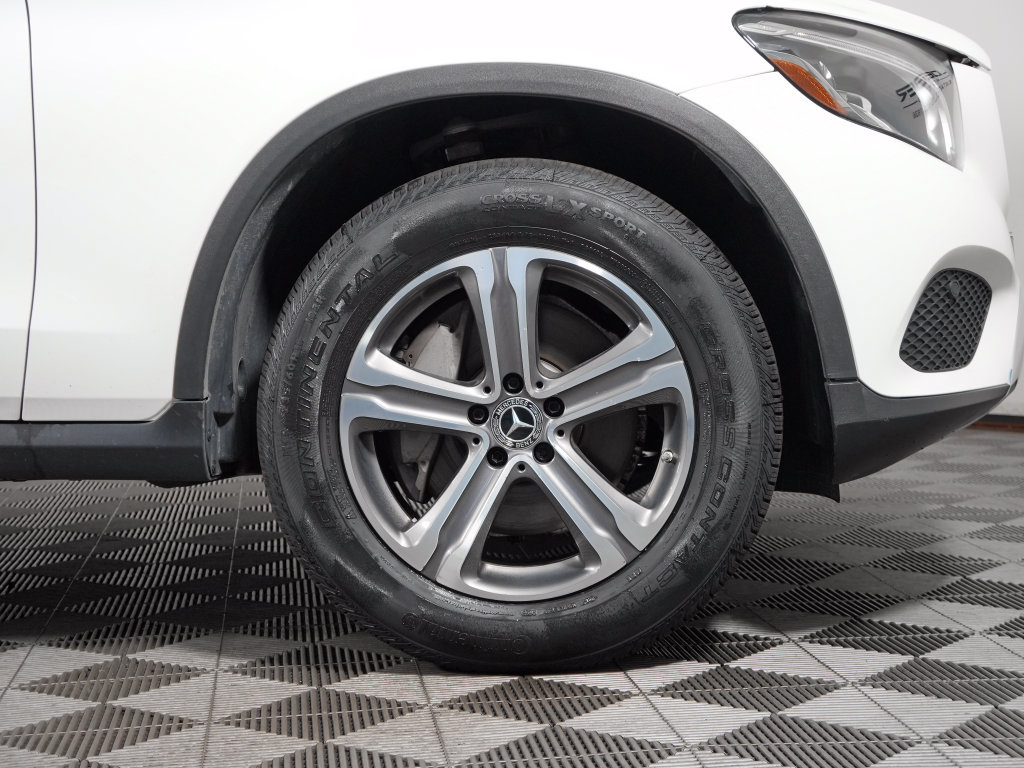 Used 2019 Mercedes-Benz GLC 300 4MATIC image 12