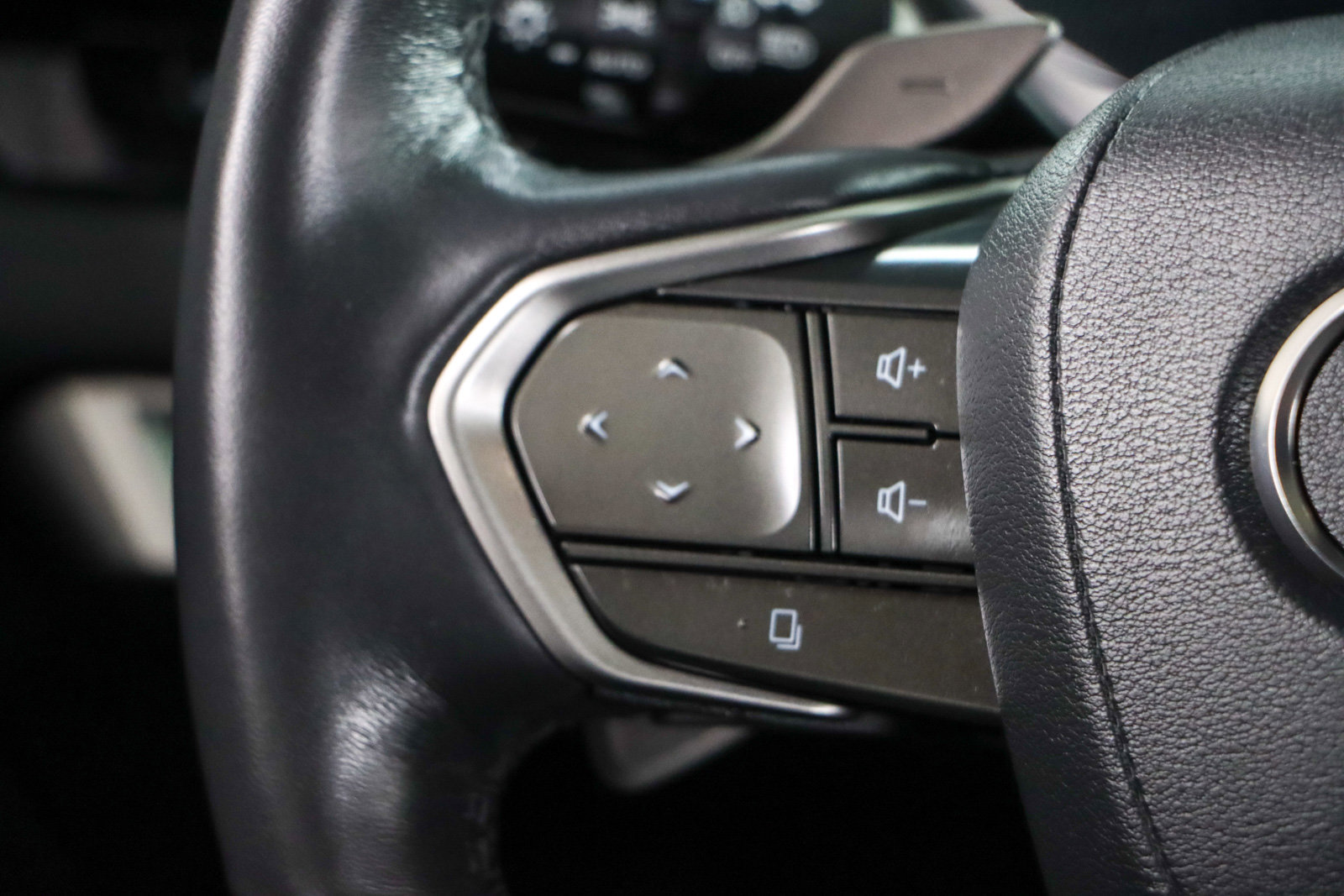 Used 2024 Lexus RX 350 Premium Plus w/ Convenience Package image 13