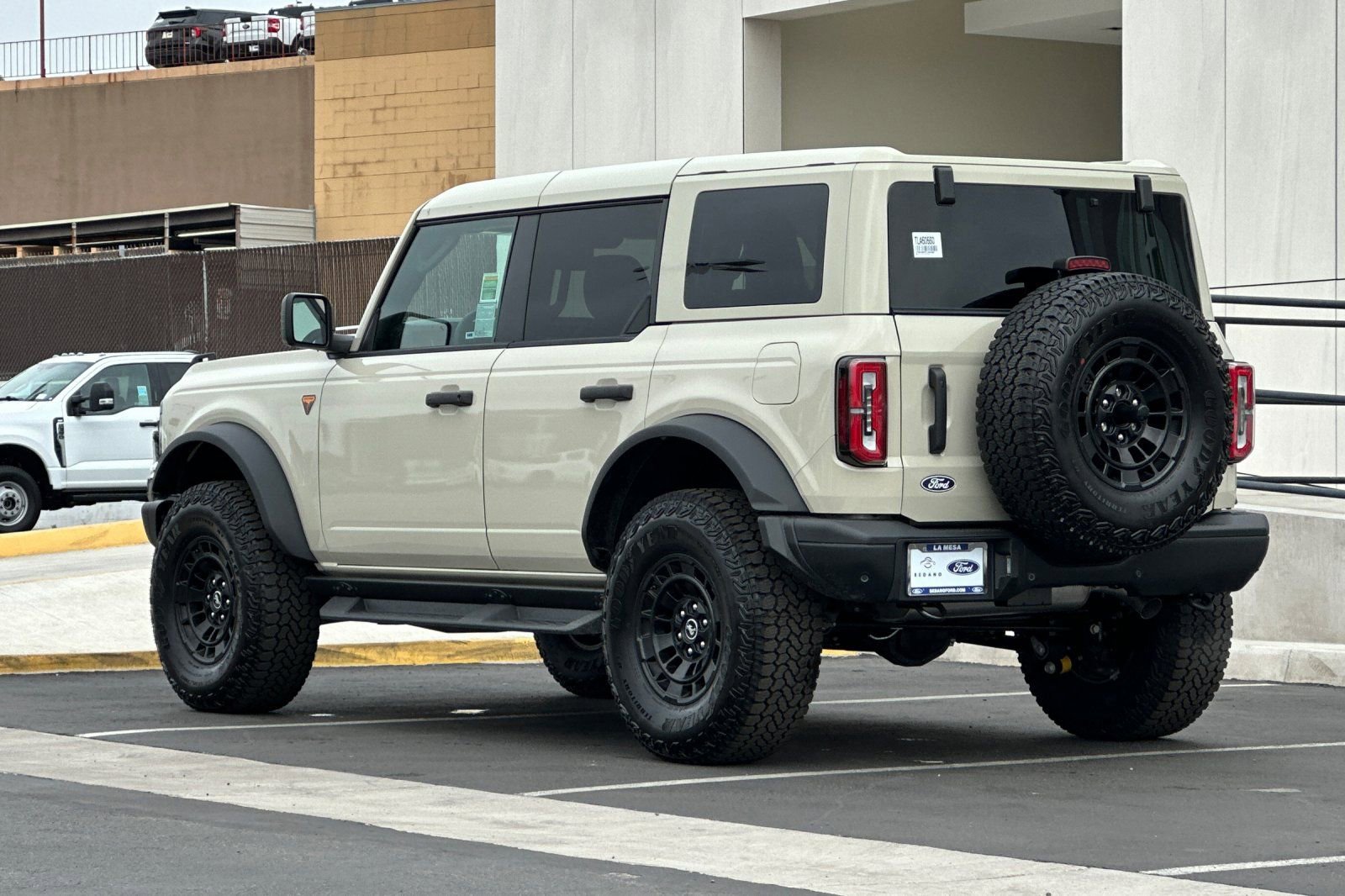 New 2026 Ford Bronco Badlands image 5