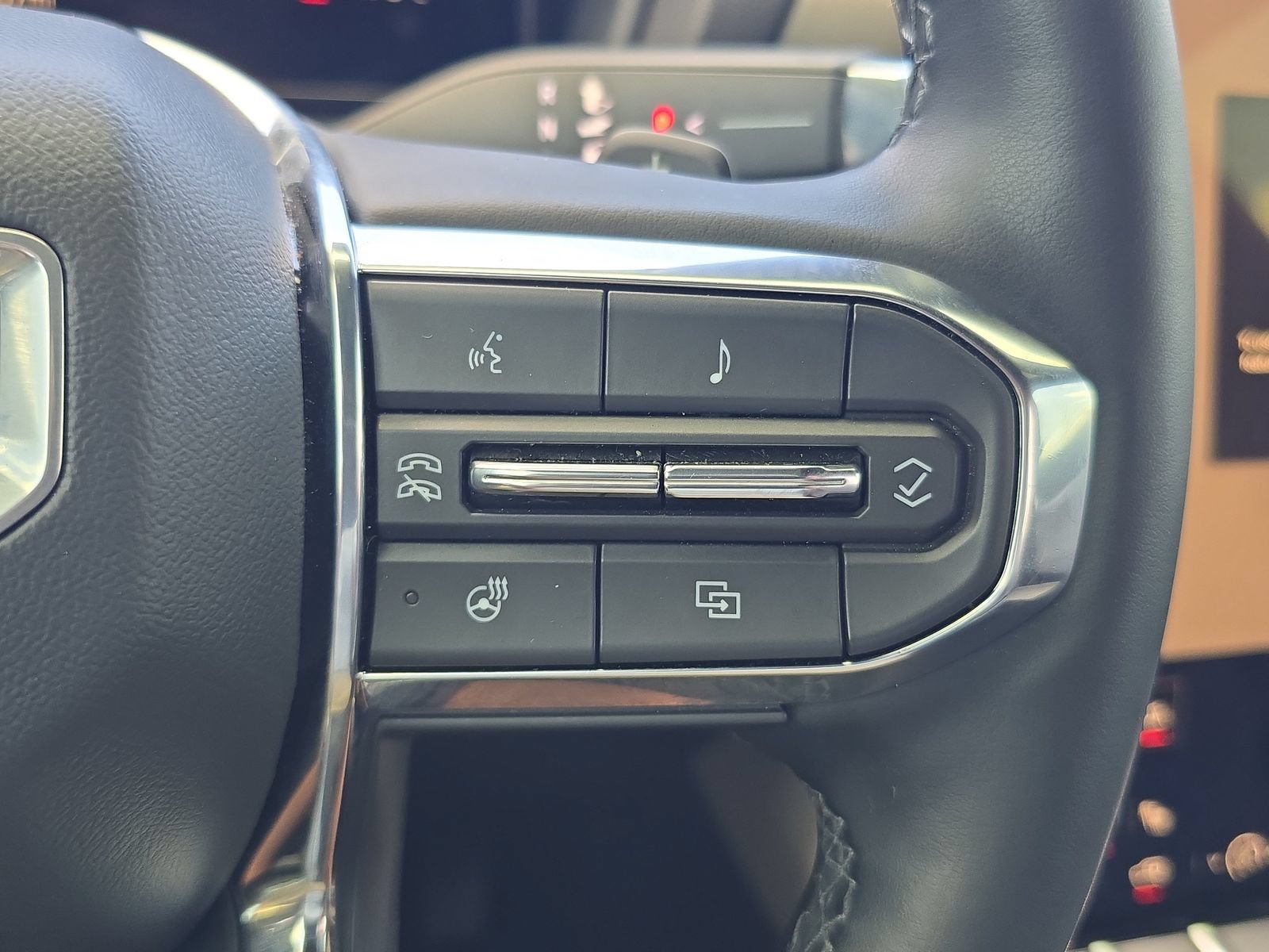 Used 2025 GMC Terrain Elevation FWD image 23