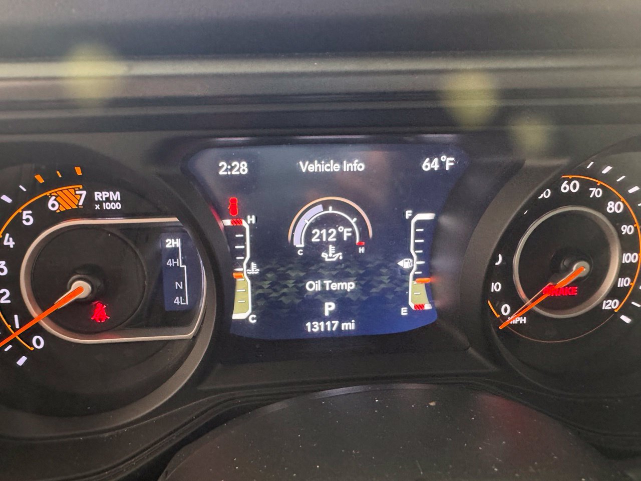 Used 2026 Jeep Wrangler Unlimited Sahara AWD/4WD image 4
