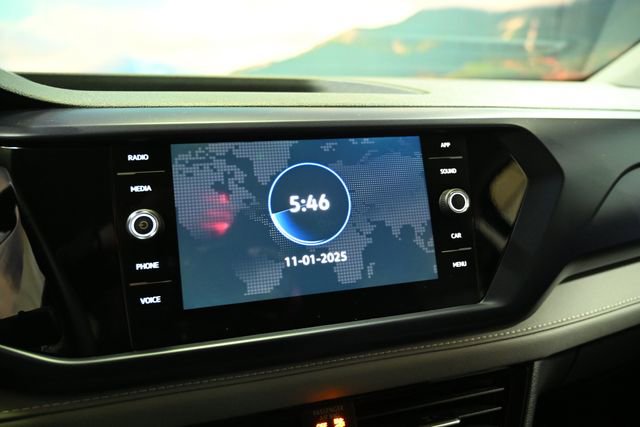 Used 2024 Volkswagen Taos SE image 36