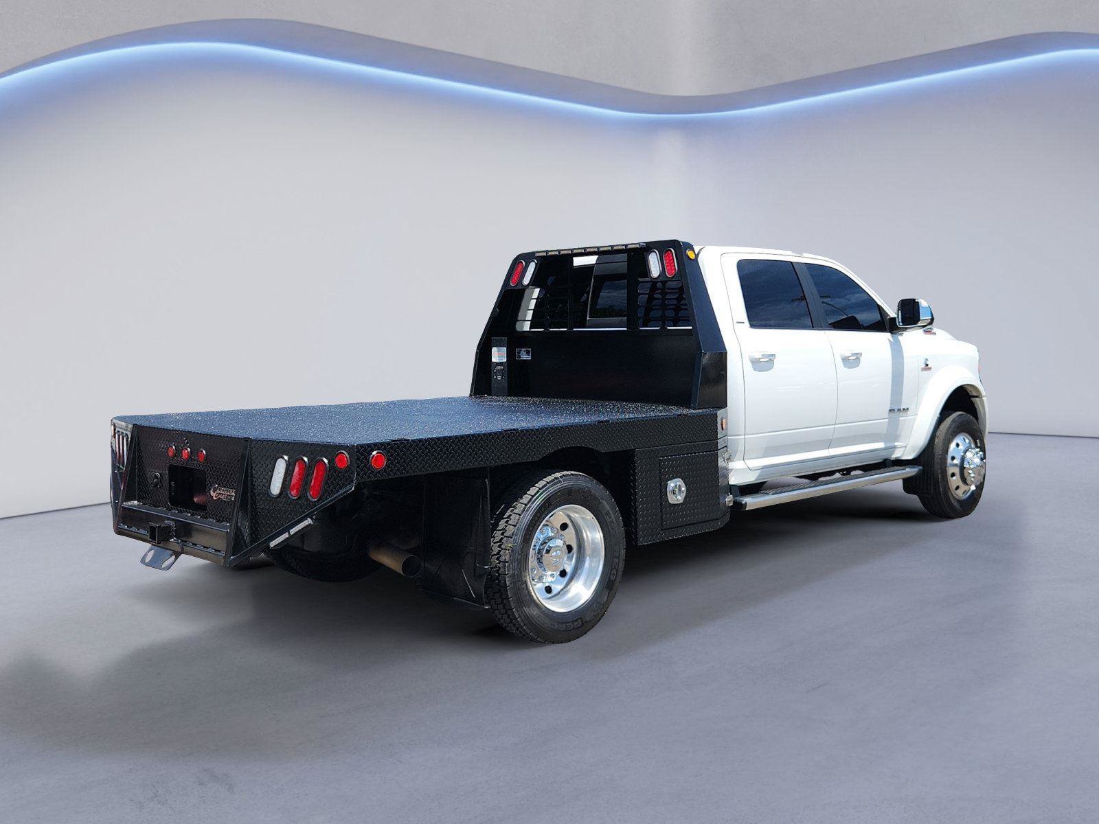 Used 2022 RAM 4500 Laramie AWD/4WD image 3