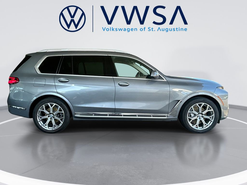 Used 2025 BMW X7 xDrive40i image 9
