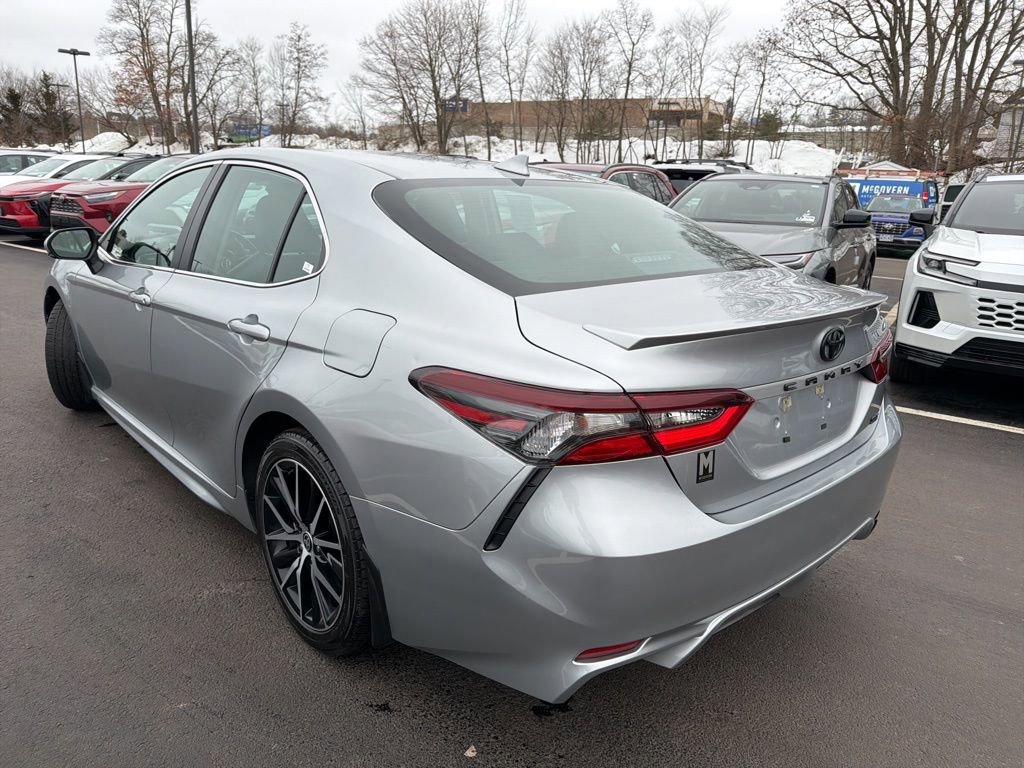 Used 2023 Toyota Camry SE image 8
