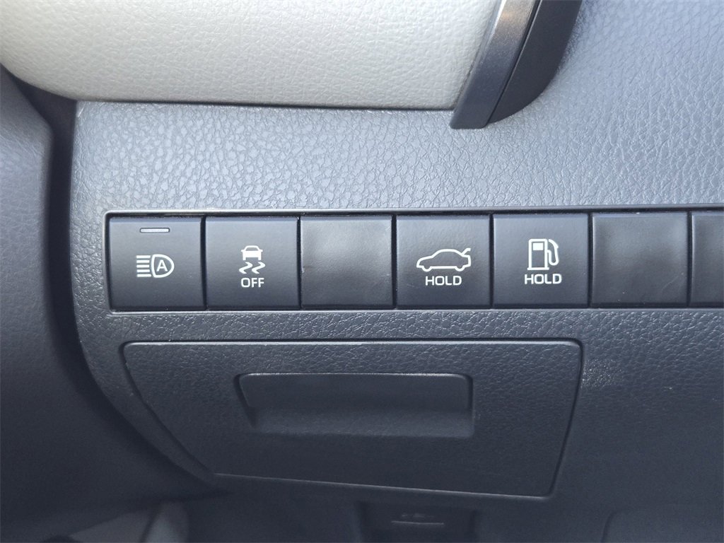 Used 2024 Toyota Camry LE image 17